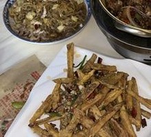 Dry-Fried Lotus Root Strips