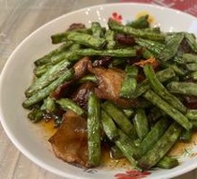 Stir-Fried String Beans with Pork