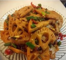 Stir-fried Green Pepper with Braised Lotus Root