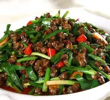 Stir-fried Water Snail with Leek