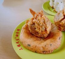 Stuffed glutinous rice chicken