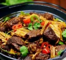 Fried Tofu Skin and Beef Noodle Bowl