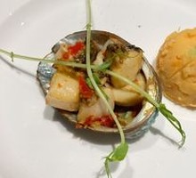 Fresh Three-Head Abalone