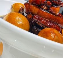 Braised Pork Belly with Preserved Egg