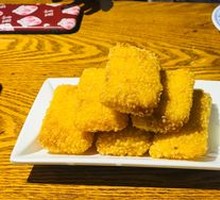 Golden Corn Crisps