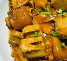 Wild Lotus Root and Pig Trotter Stew