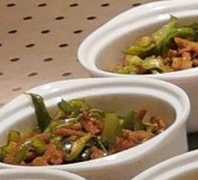 Stir-Fried Pork with Green Pepper