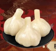Sweet Pickled Garlic