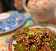 Stone Frog and Chicken Claw Stew