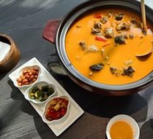 Signature Red Soup Turtle with Fried Dough Sticks