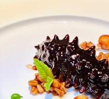 Lotus Seed Oatmeal Braised Sea Cucumber