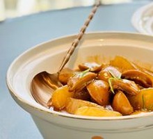 Braised Fresh Abalone with Mountain Radish