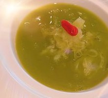 Health-Preserving Shark's Fin
