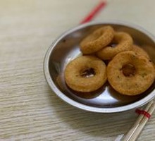 Fried dough snack