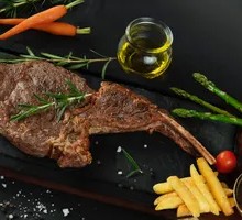 Signature Tomahawk Steak