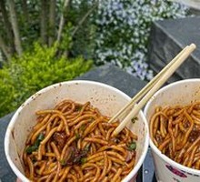 Three Dogs Beef Noodles