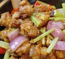 Stewed and Pan-Fried Spare Ribs in Clay Pot