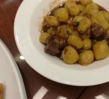 Braised Beef Brisket with Potatoes