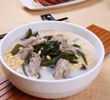 Kelp Soybean Pork Rib Soup
