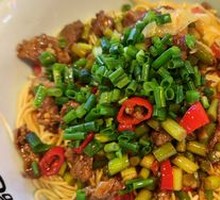 Stir-Fried Beef with Yellow Onion