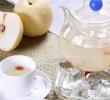 Braised Pear with Rock Sugar