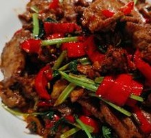 Stir-Fried Beef with Yellow Onion