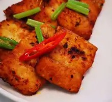 Pan-fried Glutinous Rice Fish