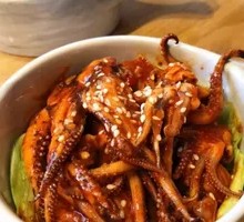 Trendy Squid Feet