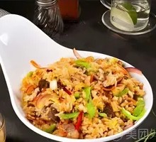 Green Pepper and Pork Stir-fried Fried Rice