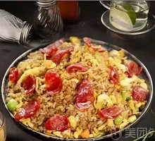 Guangdong-style Sausage Egg Fried Rice