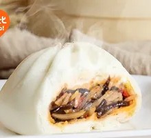 Fish-Flavored Shredded Pork Buns