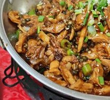 Spicy Pepper Chicken in Dry Pot