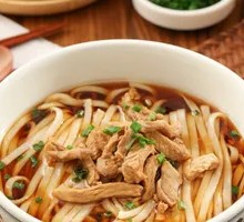 Pickled Vegetable and Pork Noodles