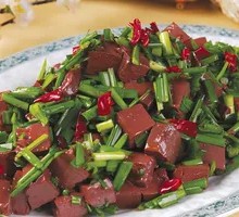 Stir-fried Duck Blood with Leeks