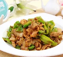 Changsha Spicy Pork with Green Pepper Rice
