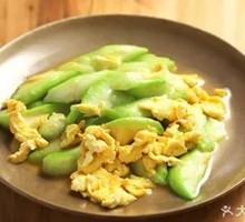 Loofah and Egg Stir-Fry