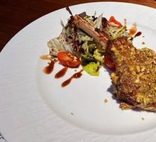 Hand-grabbed Lamb Ribs