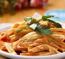 Cold-Mixed Bamboo Shoots with Cucumber