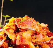 Stir-fried腊 Meat with Chopped Broad Chili