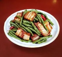 Braised Pork Belly with Green Beans