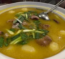 Braised Pork Trotter with Small Potatoes