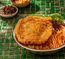 Golden Fried Egg Luosifen
