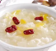 Red Date and Tremella Soup