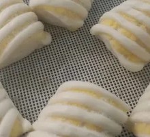 Milk Custard Thousand-layer Roll