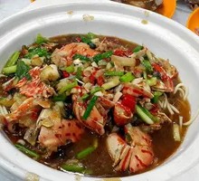 Crab Leg Noodles