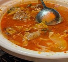 Old Jar Pickled Vegetable and Fresh Beef Hot Pot