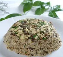 Fermented Black Cabbage and Egg Fried Rice