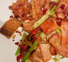 Glutinous Rice-Covered Wuchang Fish