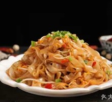 Fragrant Sausage Fried Rice Noodles