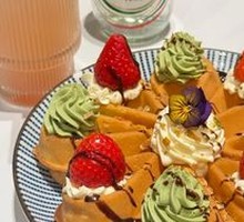Strawberry Matcha Waffle